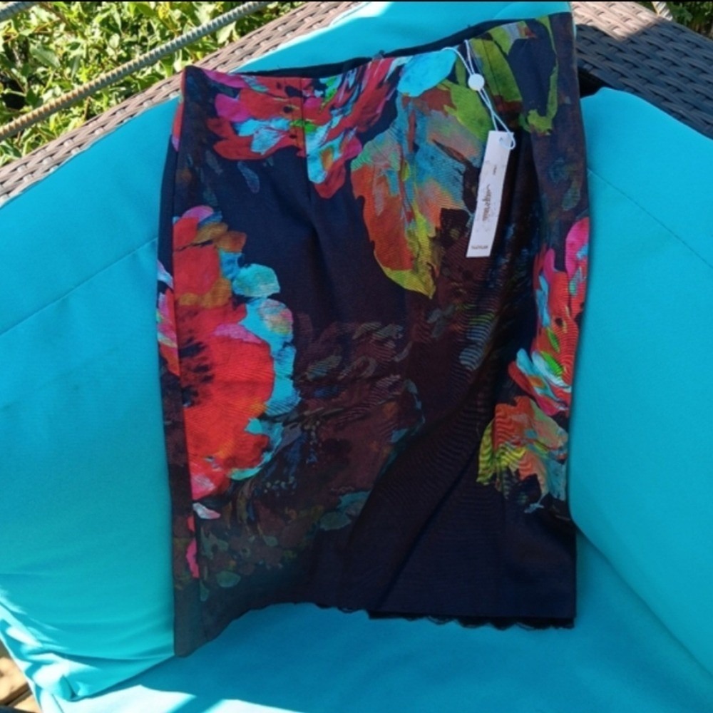 Trina Turk Skirt - Size‎ 0